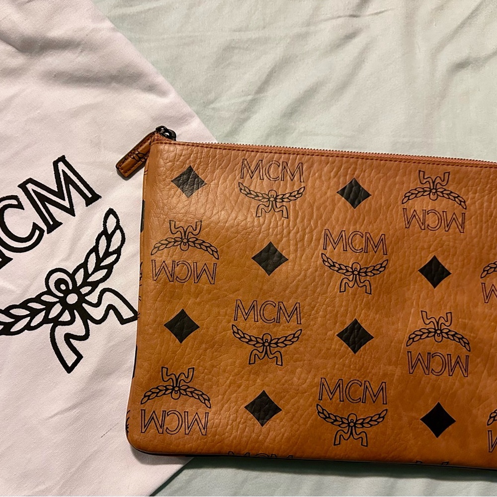 MCM Aren Crossbody Pouch In Visetos cognac giant logo pristine condition!